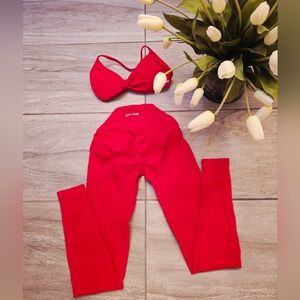 Women’s DFYNE leggings and top set - Red